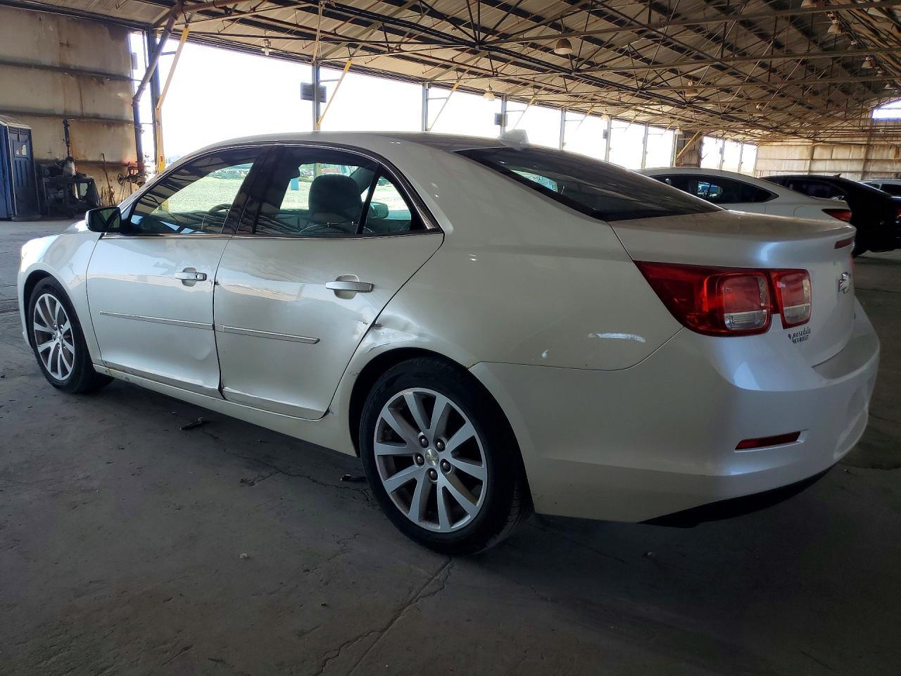 2014 Chevrolet Malibu 2Lt - Image 2