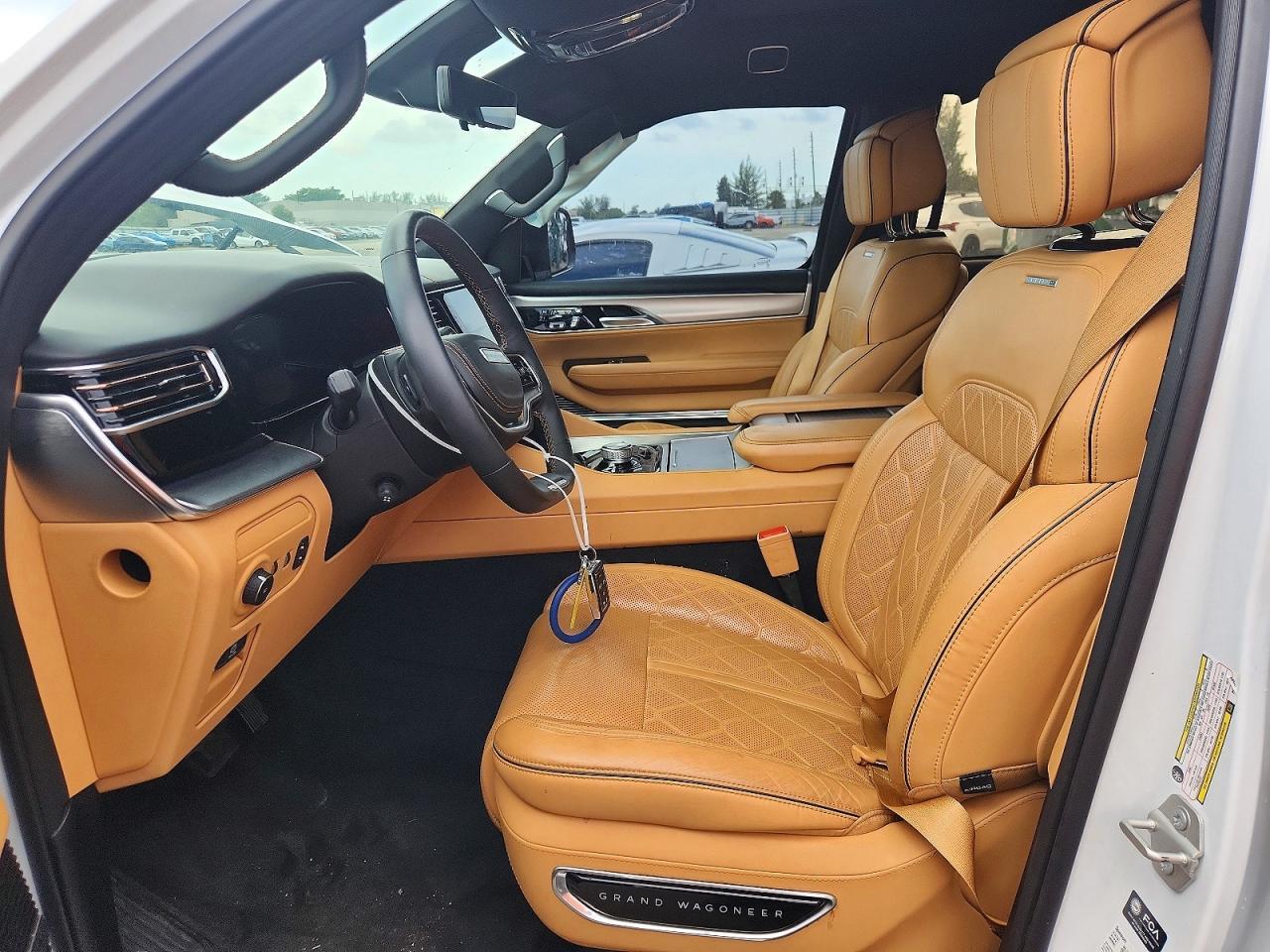 2023 Jeep Grand Wagoneer Series Iii - Image 7