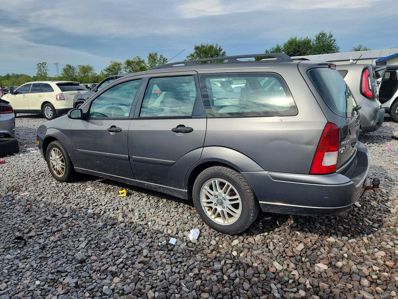 2005 Ford Focus Zxw - Image 2