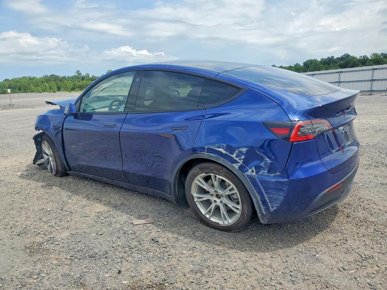 2021 Tesla Model Y - Фото 2