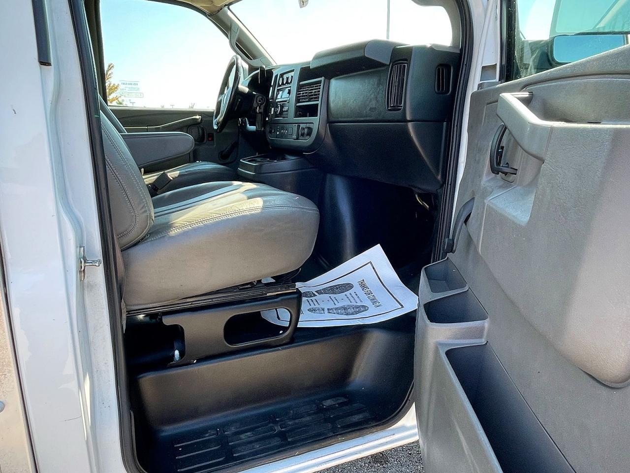 2019 Chevrolet Express G3500 - Image 5