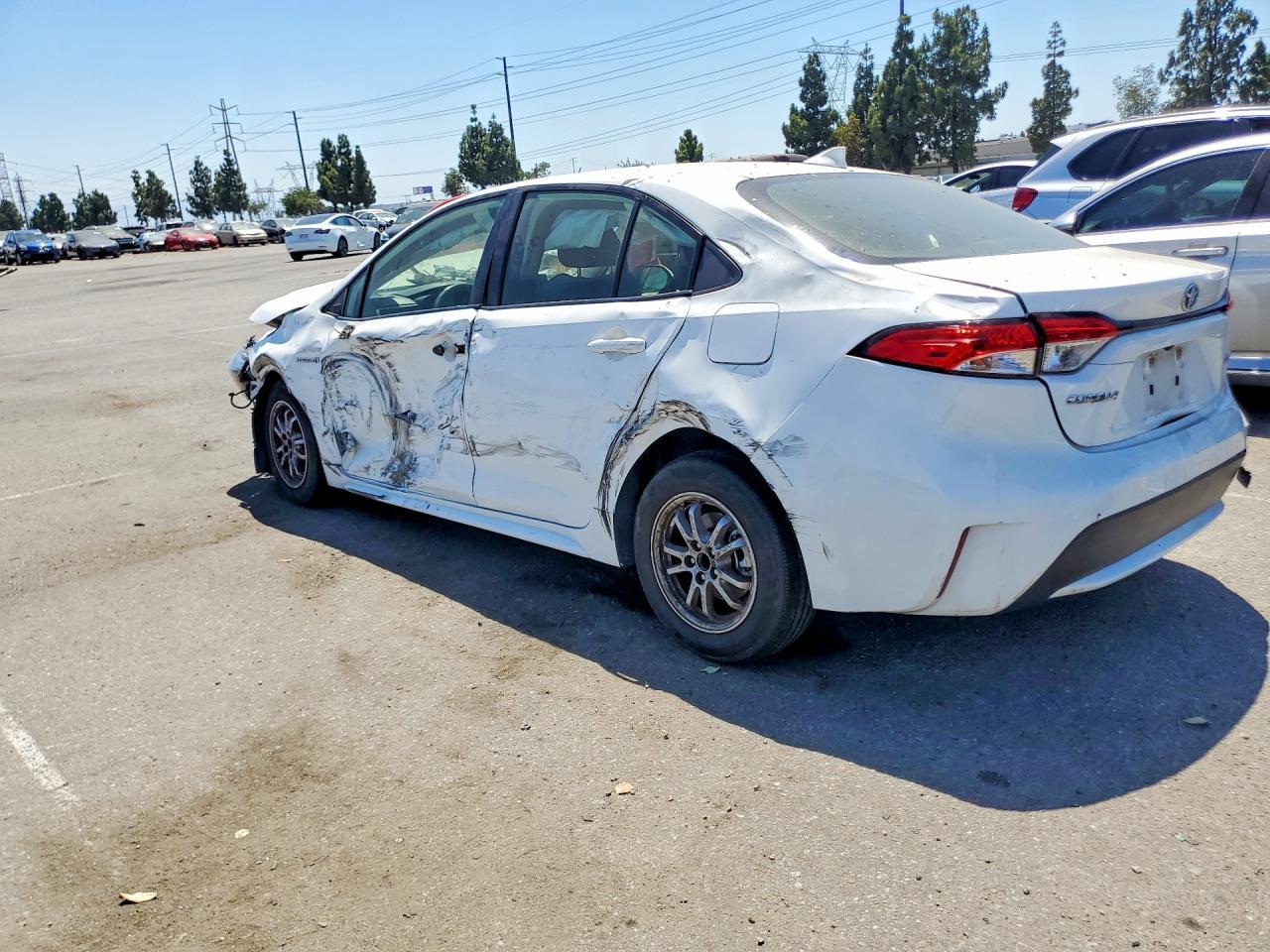 2021 Toyota Corolla Le - Image 2