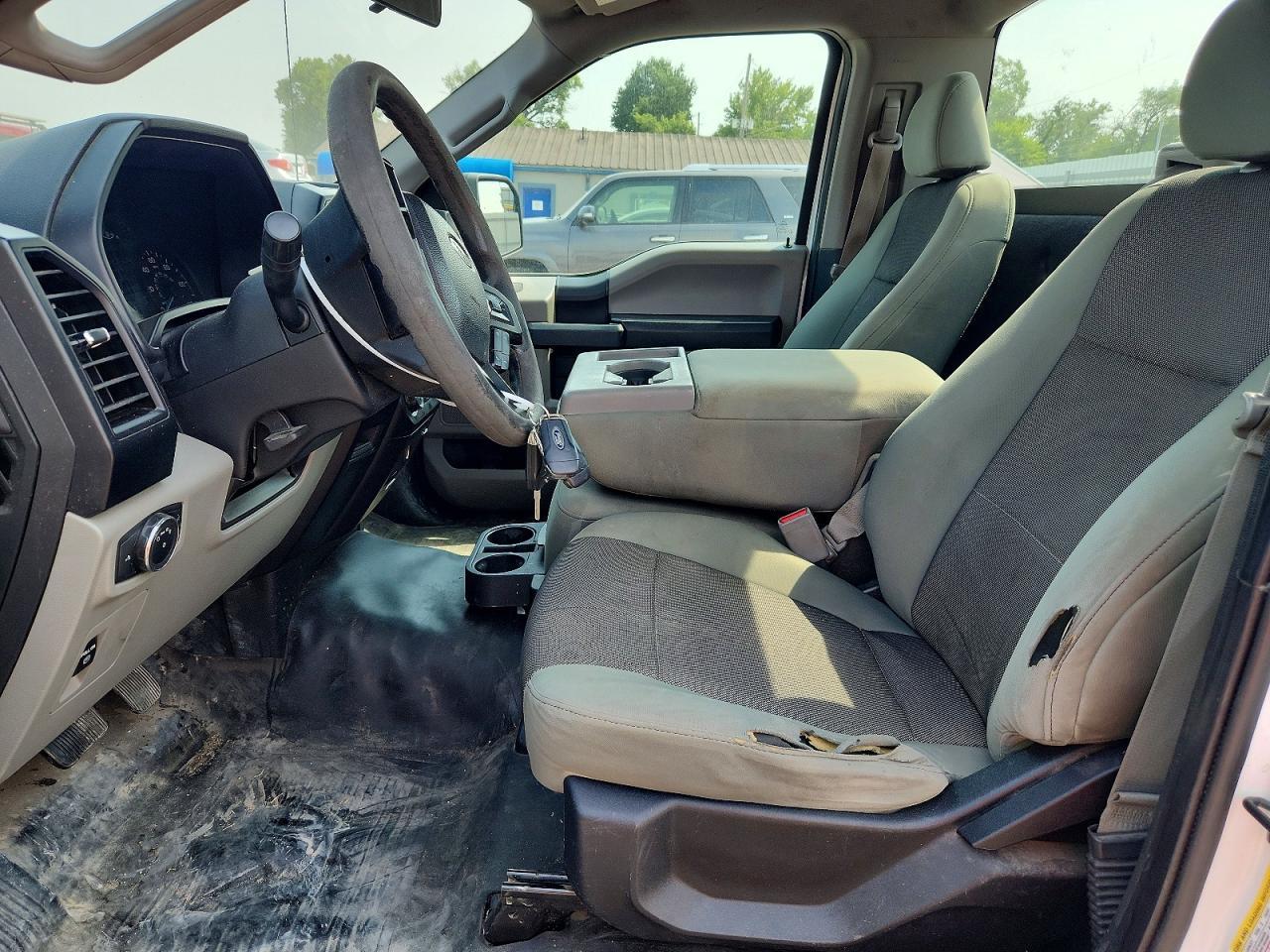 2016 Ford F150 - Image 7
