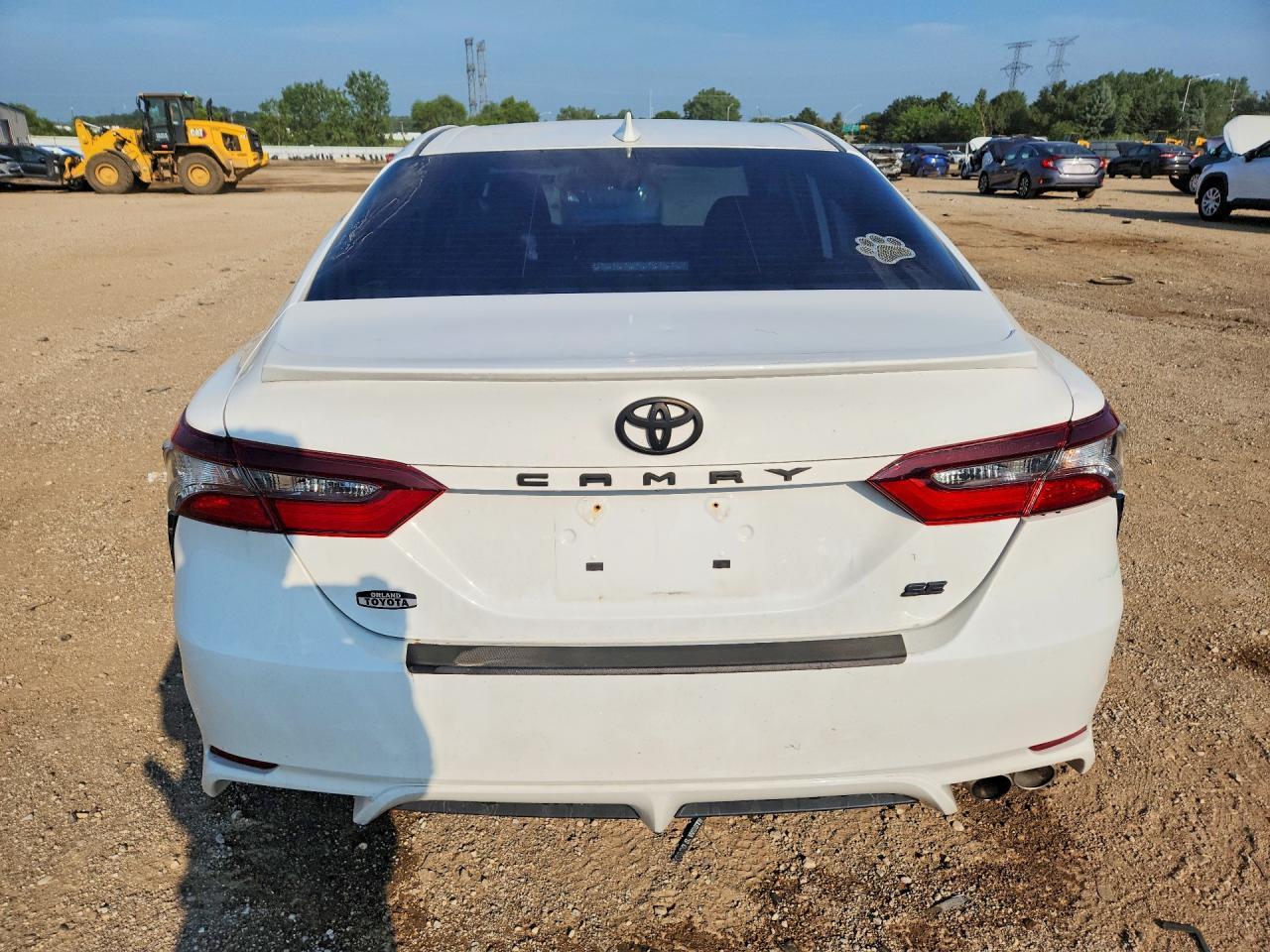 2023 Toyota Camry Se - Фото 6