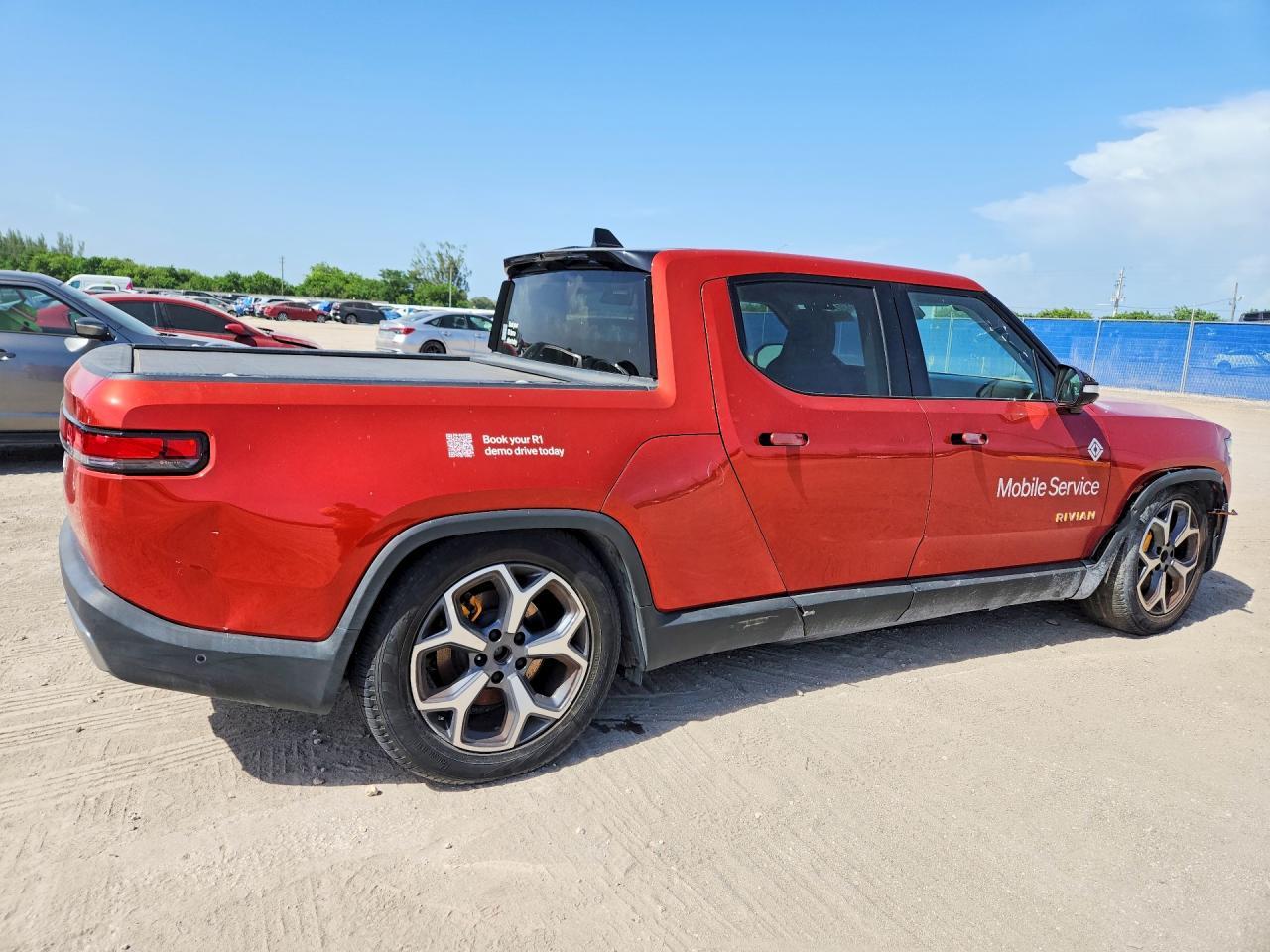 2023 Rivian R1T Adventure - Image 3