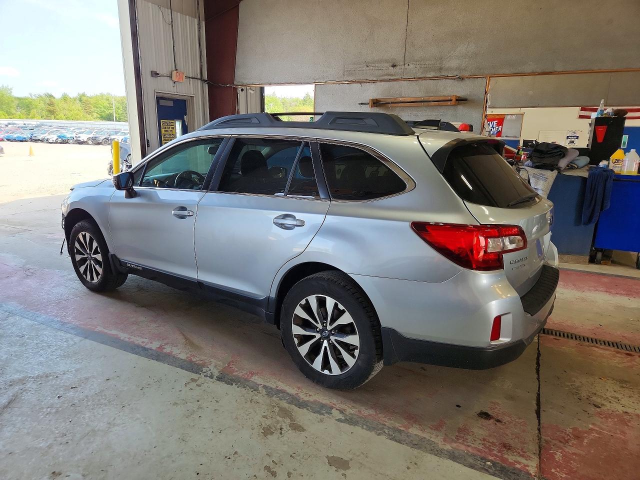 2017 Subaru Outback 2.5I Limited - Image 2