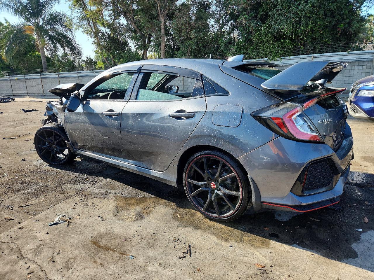 2017 Honda Civic Ex - Image 2