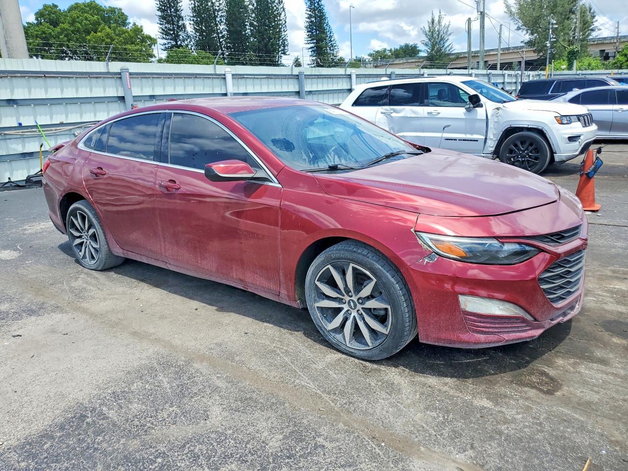 2020 Chevrolet Malibu Rs - Image 4