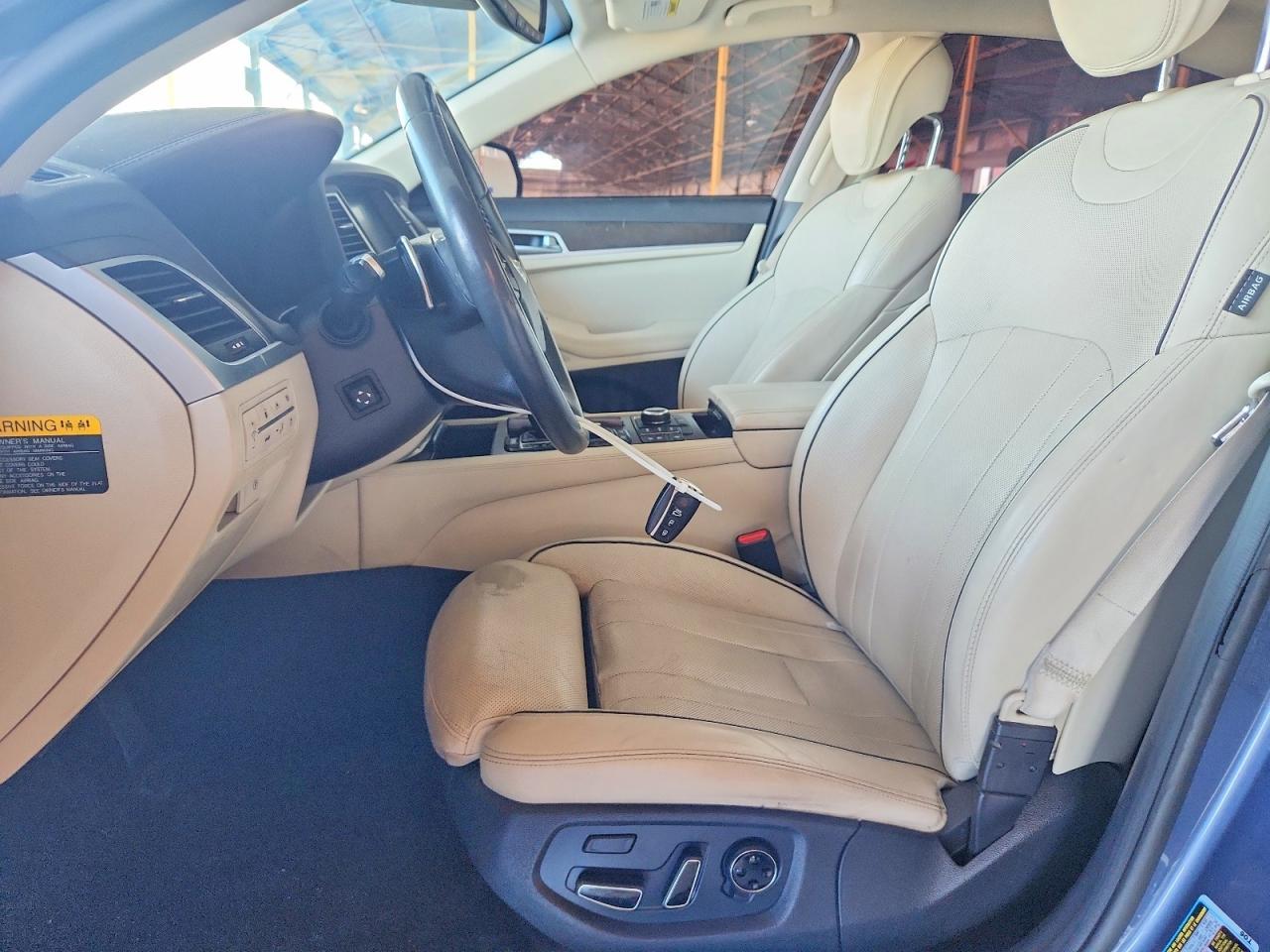 2015 Hyundai Genesis 3.8L - Фото 7