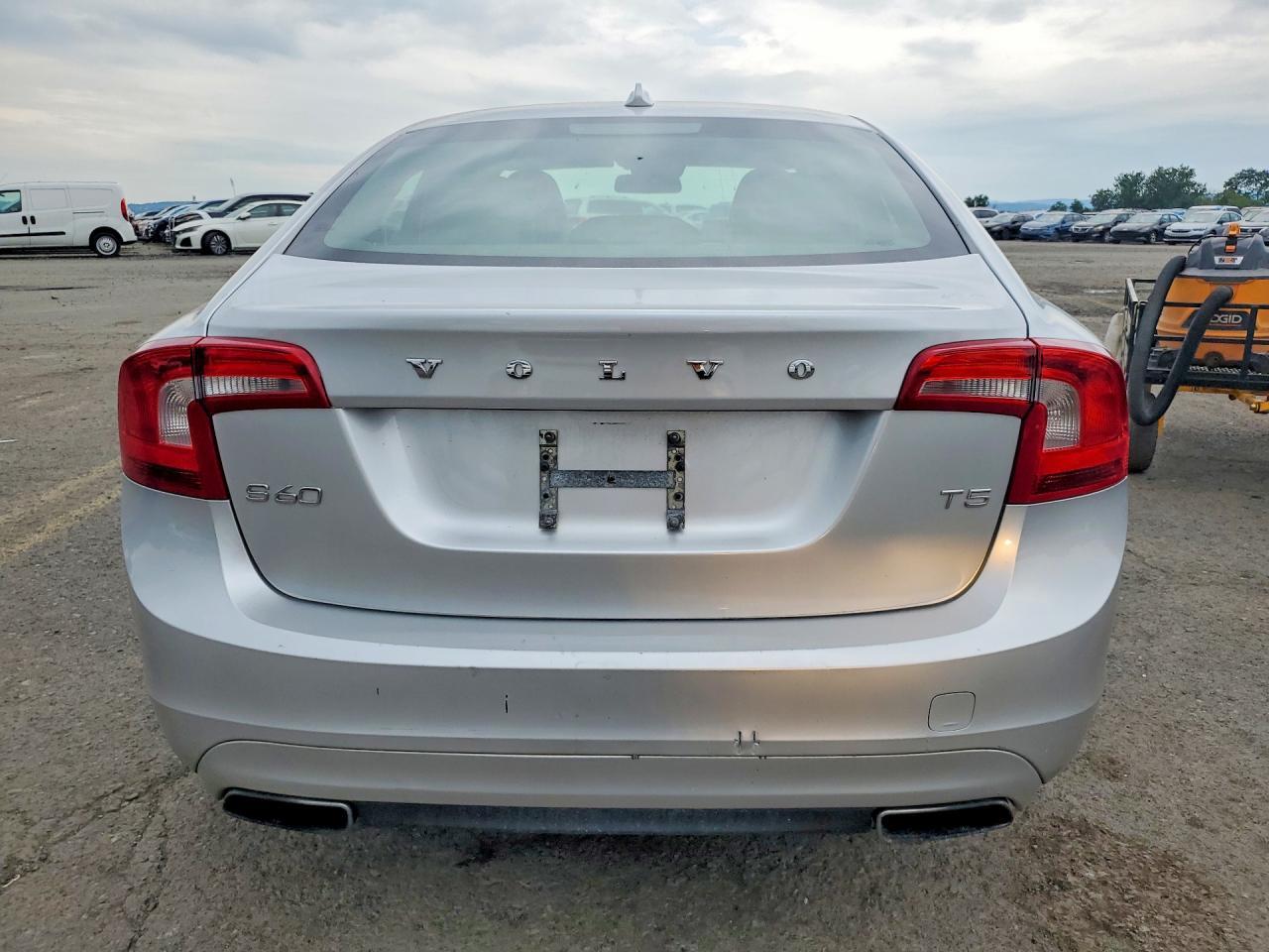 2014 Volvo S60 T5 - Фото 6