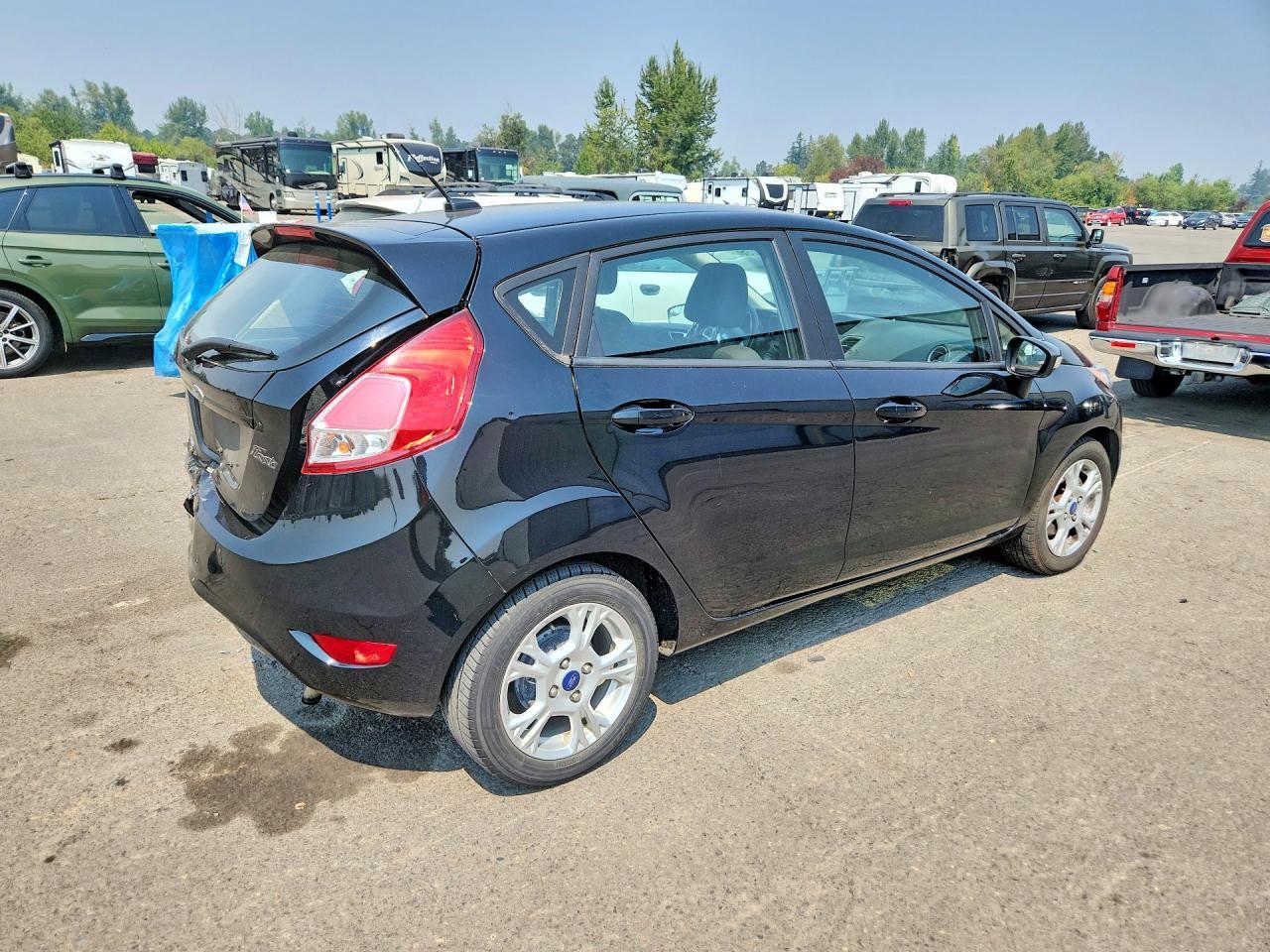 2016 Ford Fiesta Se - Фото 3