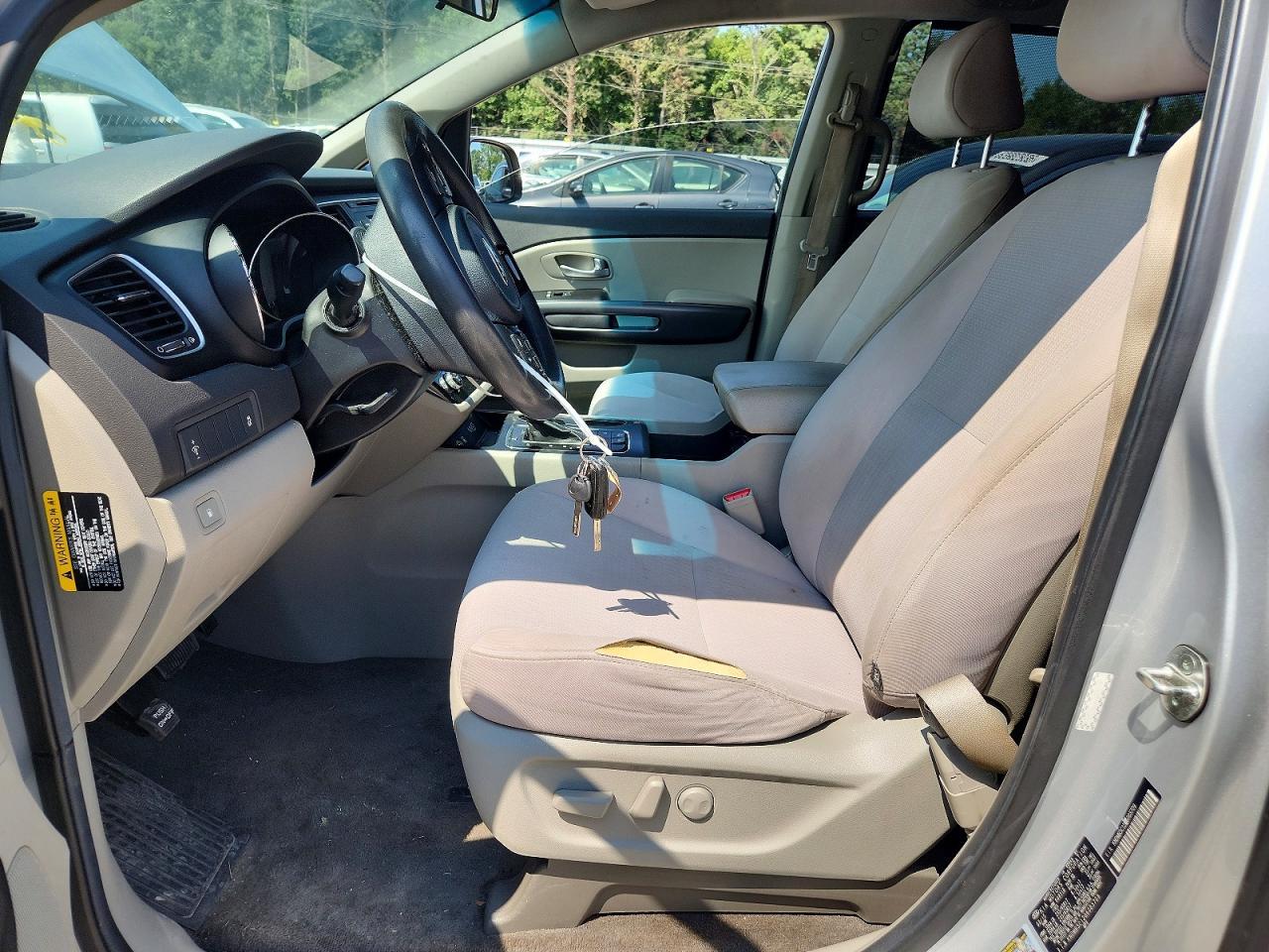 2016 Kia Sedona Lx - Фото 7