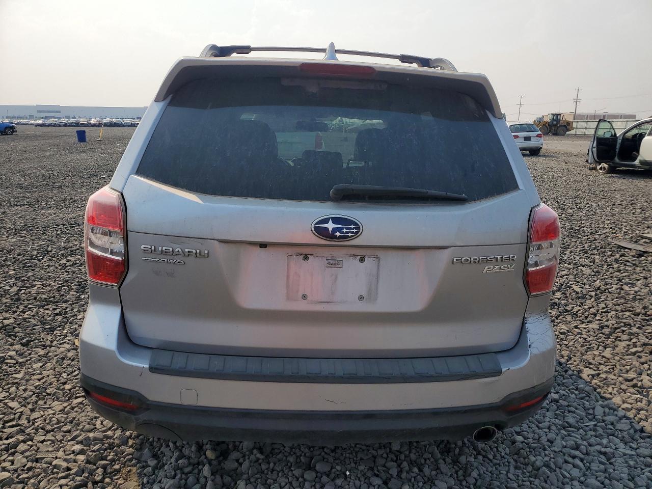 2016 Subaru Forester 2.5I Limited - Image 6