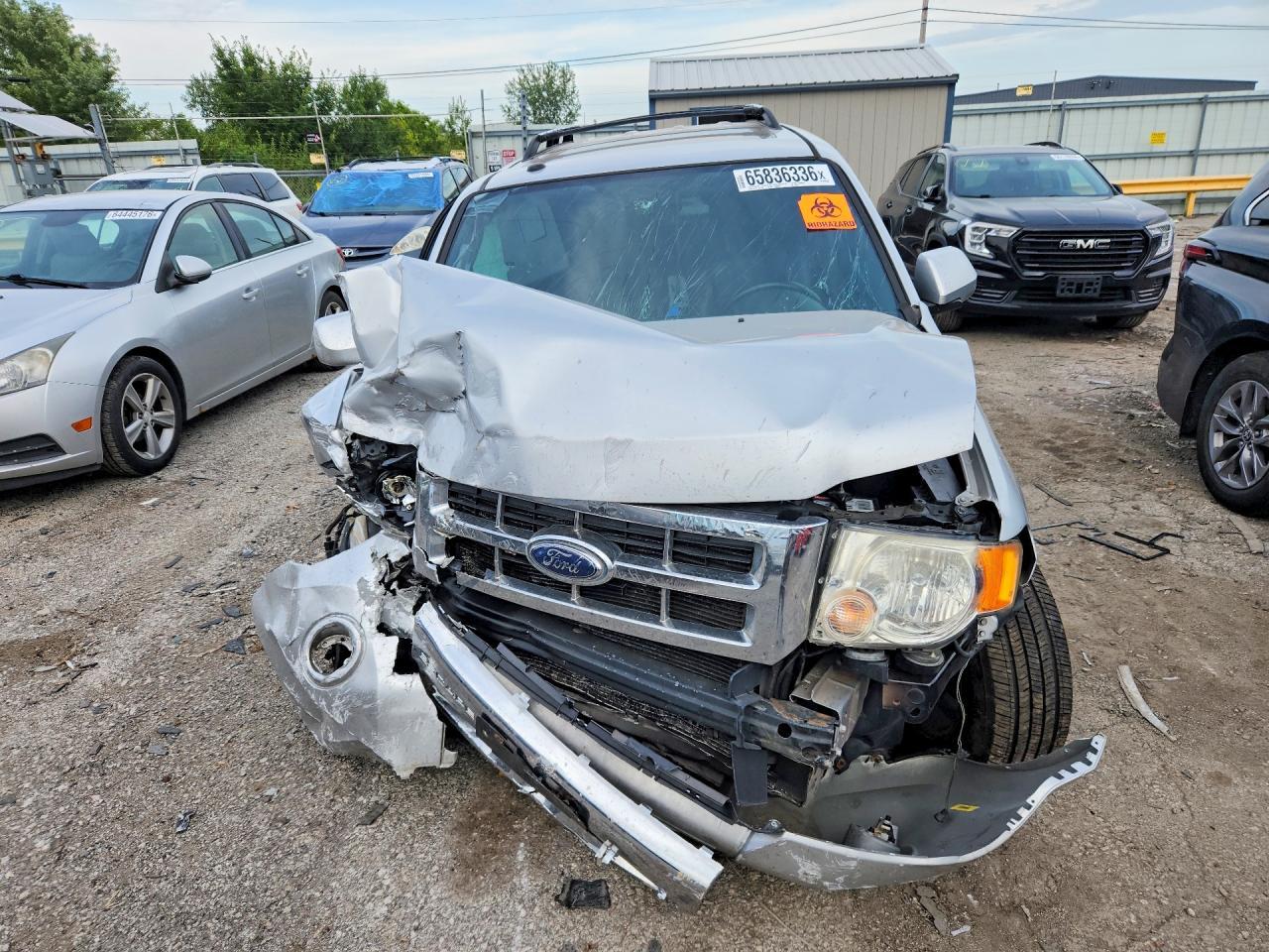 2010 Ford Escape Limited - Image 5