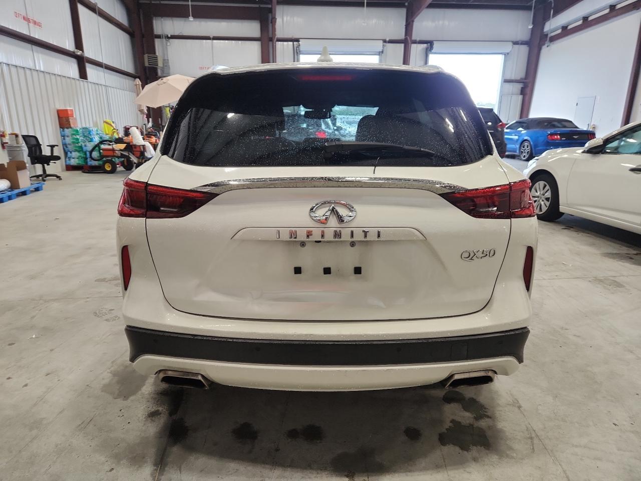 2021 Infiniti Qx50 Luxe - Image 6