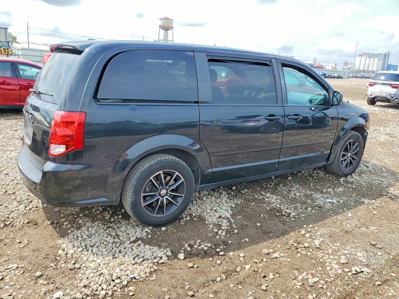2015 Dodge Grand Caravan Se - Image 3