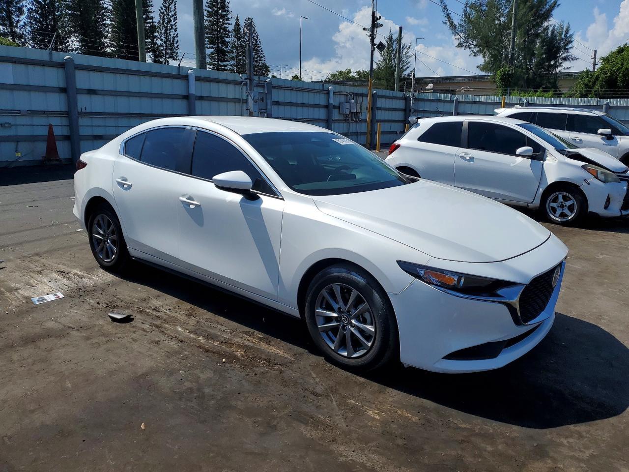 2024 Mazda 3 - Фото 4