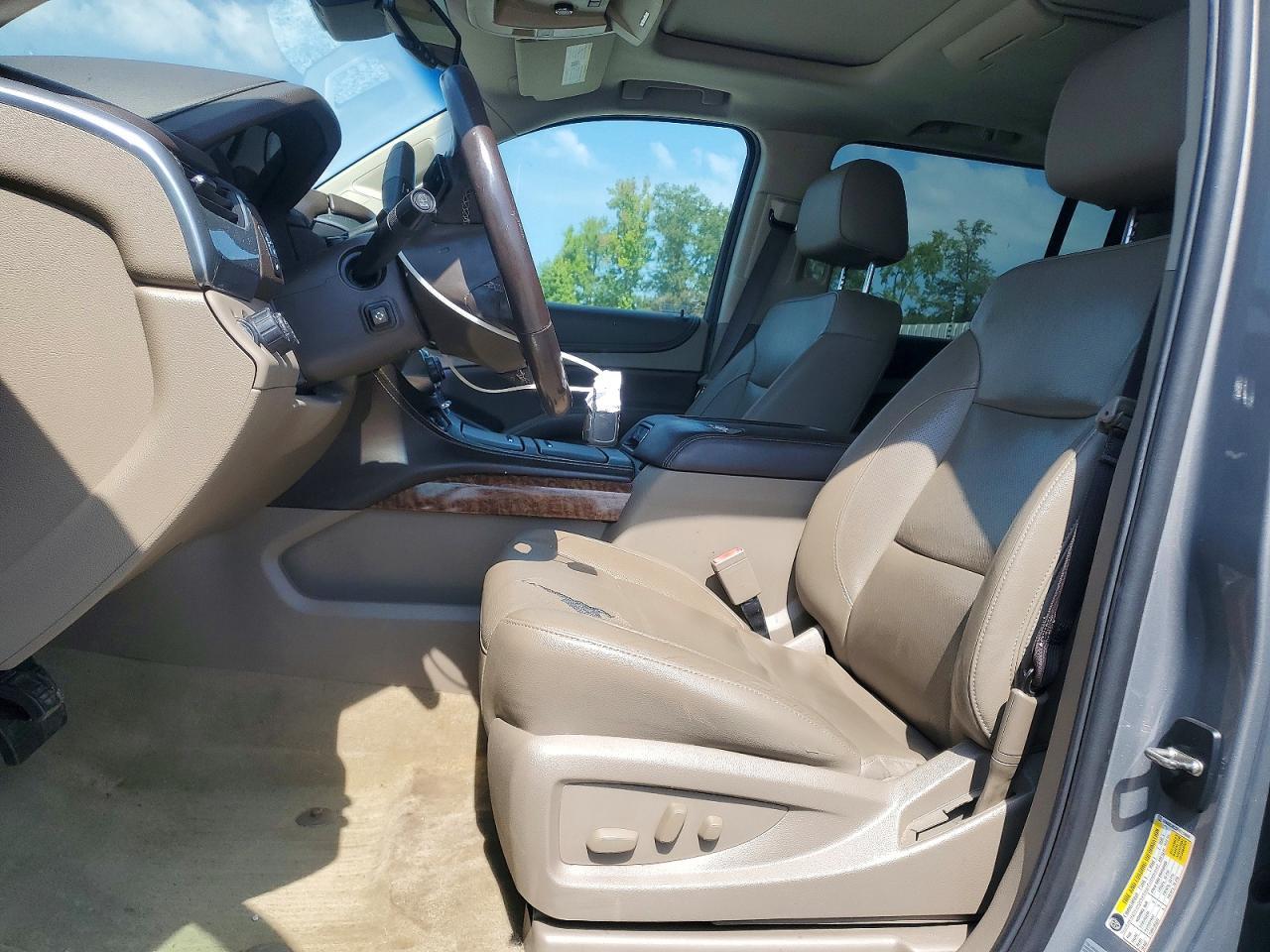 2017 Chevrolet Suburban K1500 Premier - Image 7