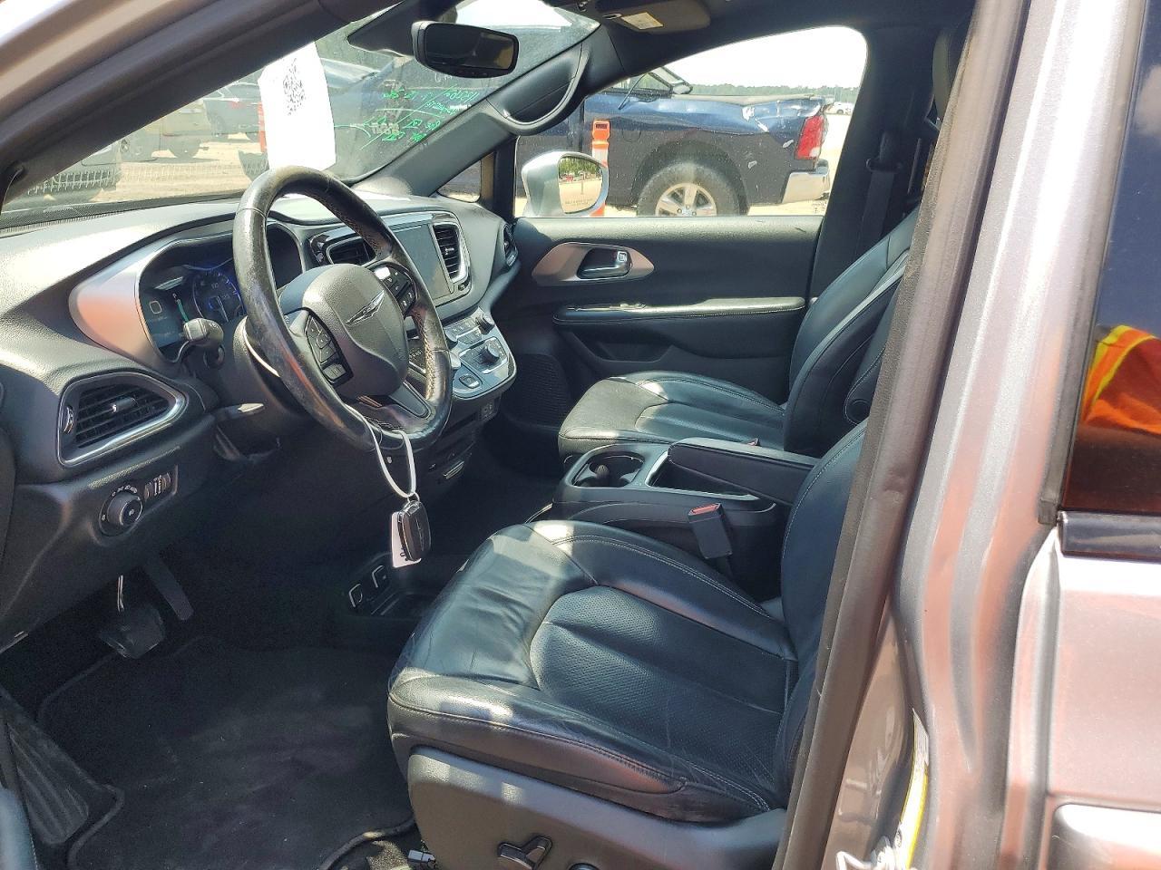 2019 Chrysler Pacifica Touring L Plus - Image 7