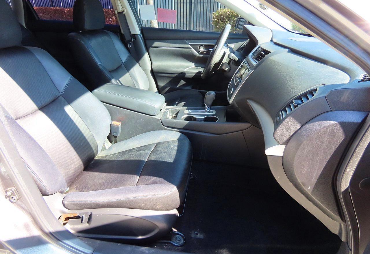 2017 Nissan Altima 2.5 Sr - Image 5