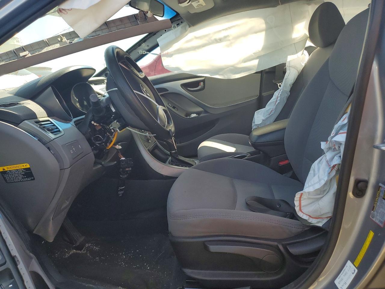 2016 Hyundai Elantra Se - Фото 7