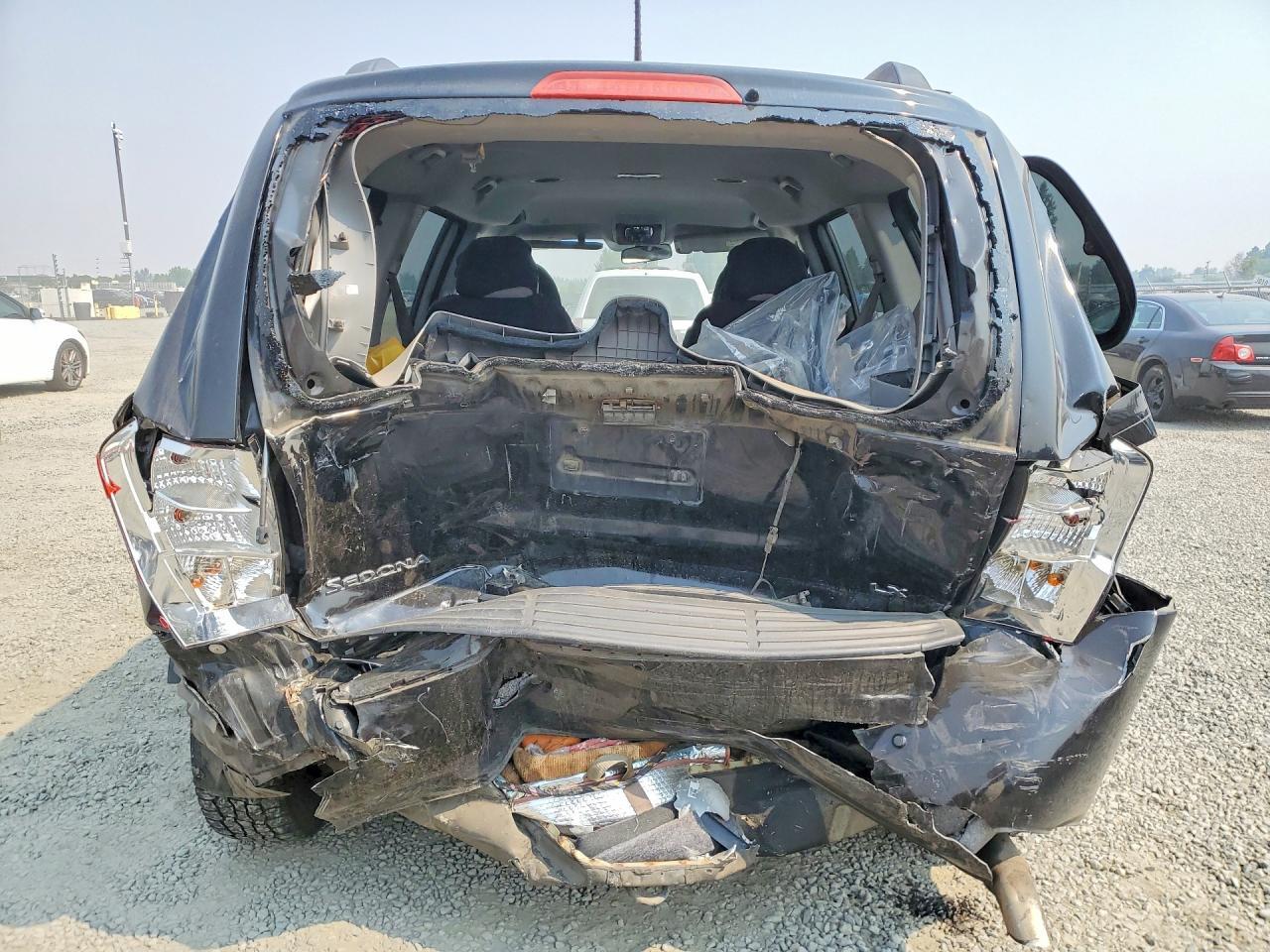 2011 Kia Sedona Lx - Фото 6
