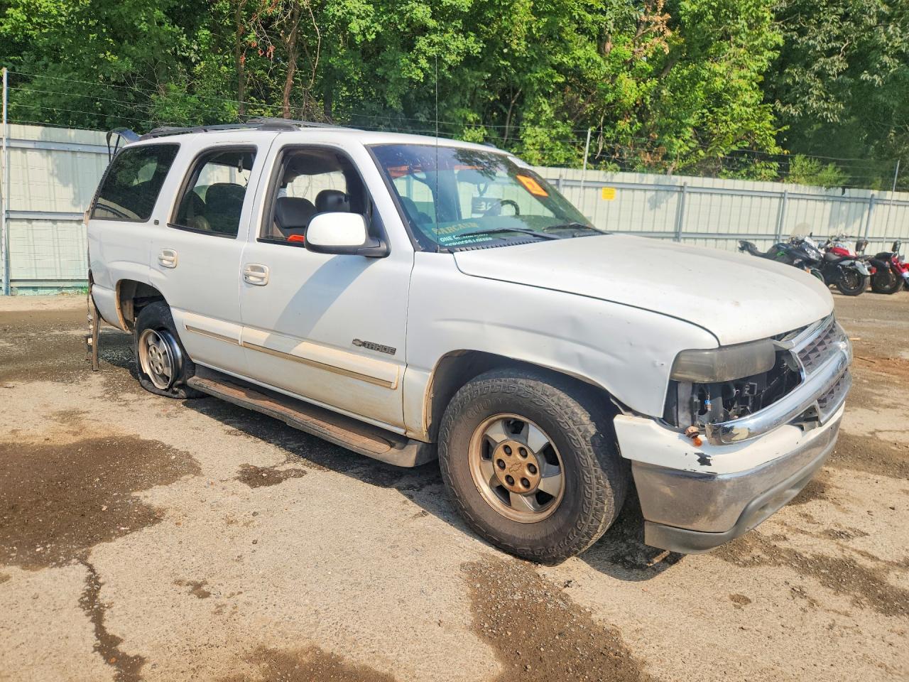 2002 Chevrolet Tahoe C1500 - Фото 4