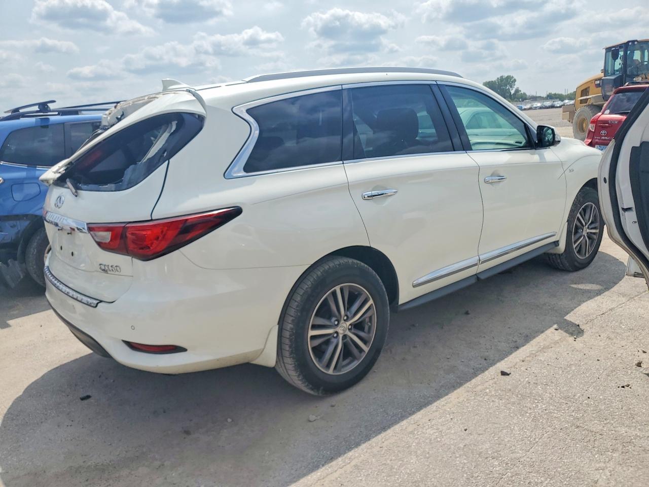 2016 Infiniti Qx60 Base - Image 3