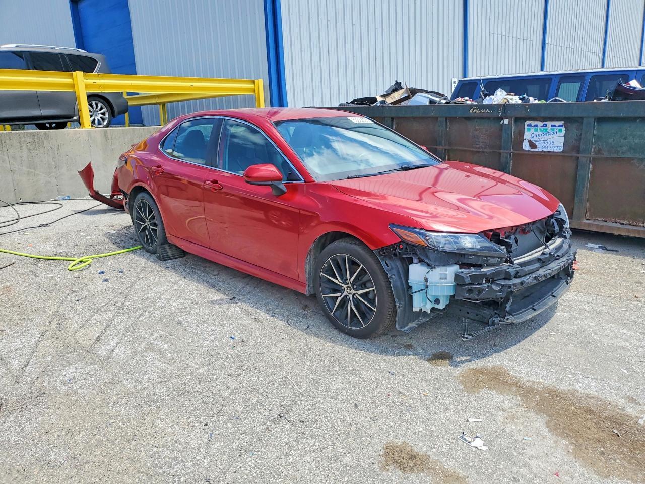 2021 Toyota Camry Se - Фото 4