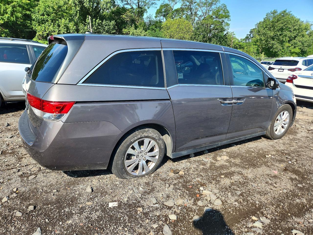 2015 Honda Odyssey Exl - Image 3