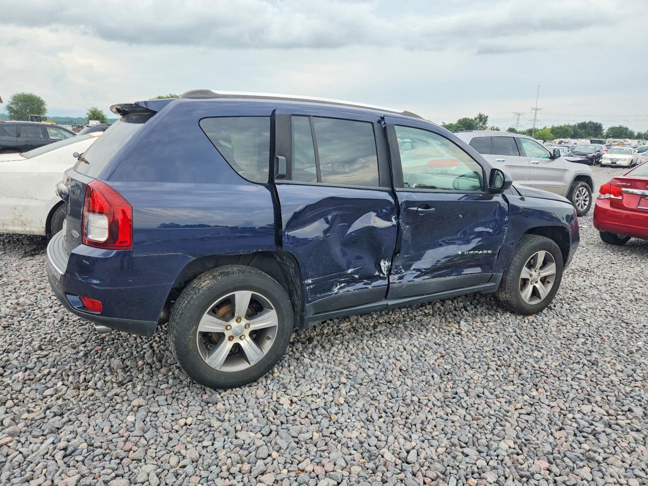 2016 Jeep Compass Latitude - Фото 3