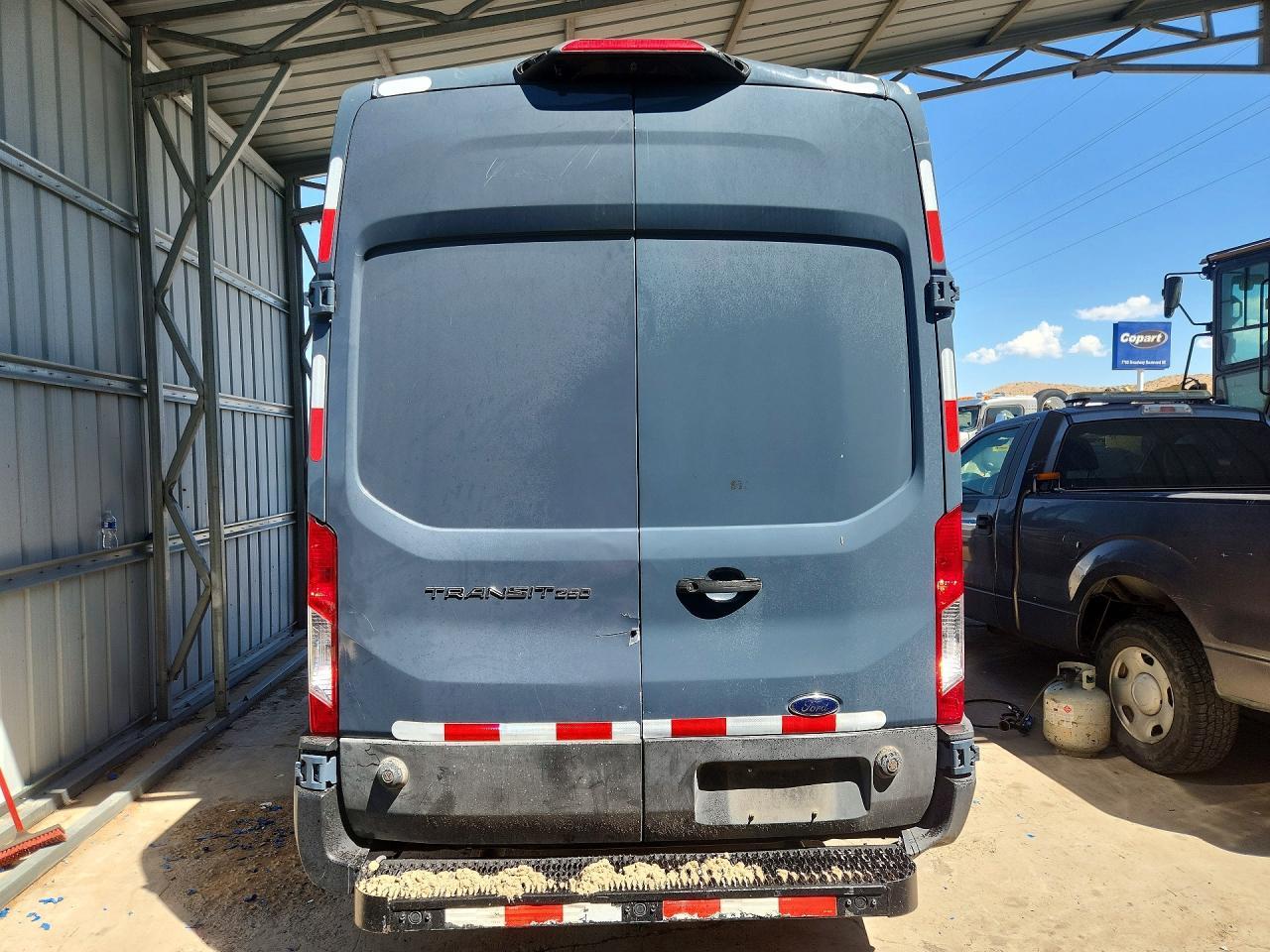 2020 Ford Transit 250 Delivery Van - Фото 5