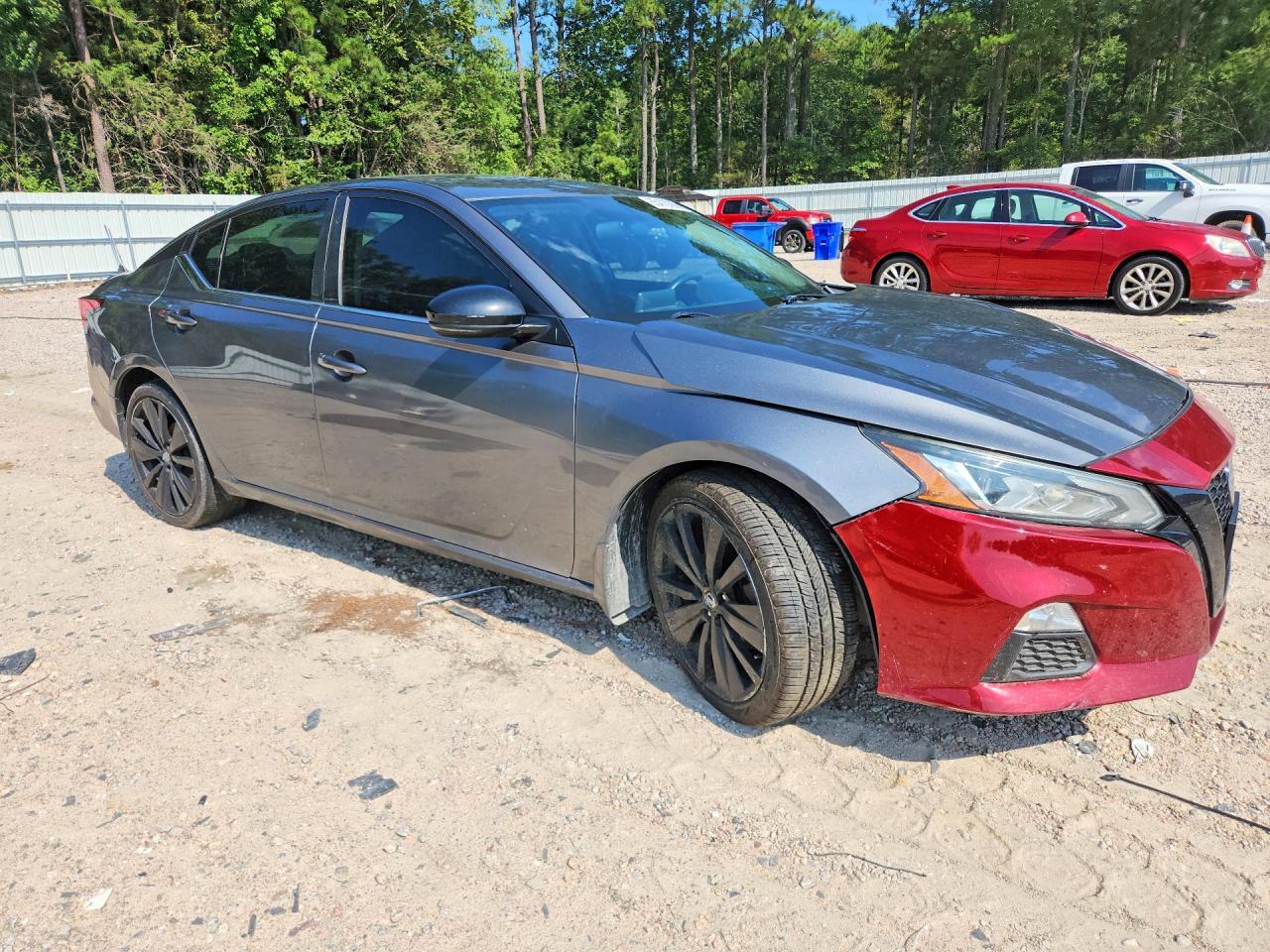 2019 Nissan Altima Sr - Фото 4