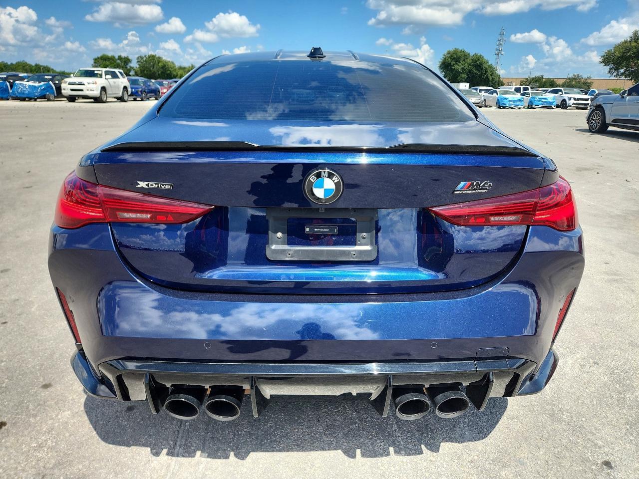 2025 BMW M4 Competition - Фото 6
