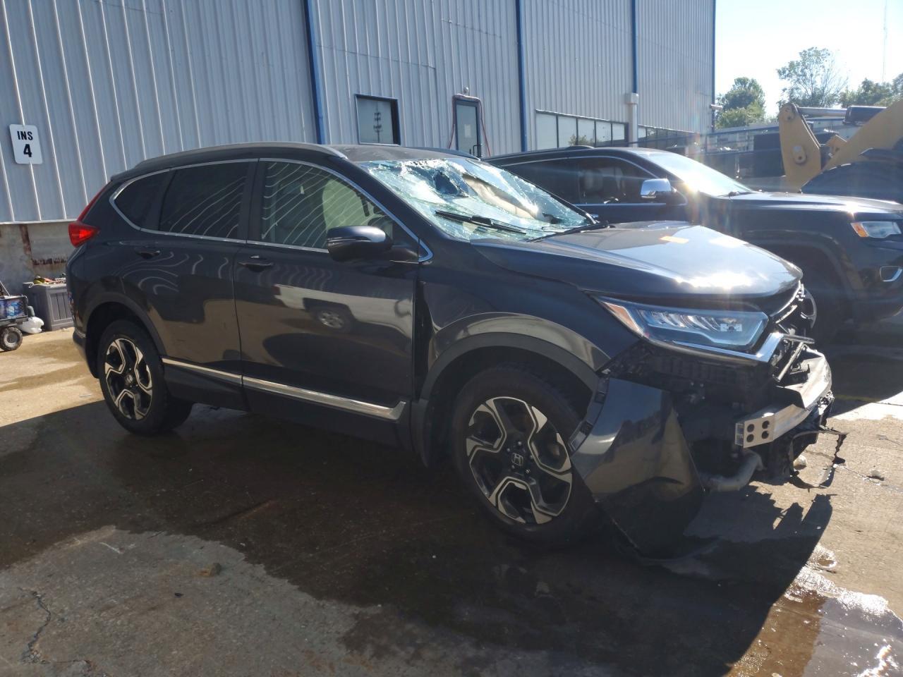 2019 Honda Cr-V Touring - Image 4
