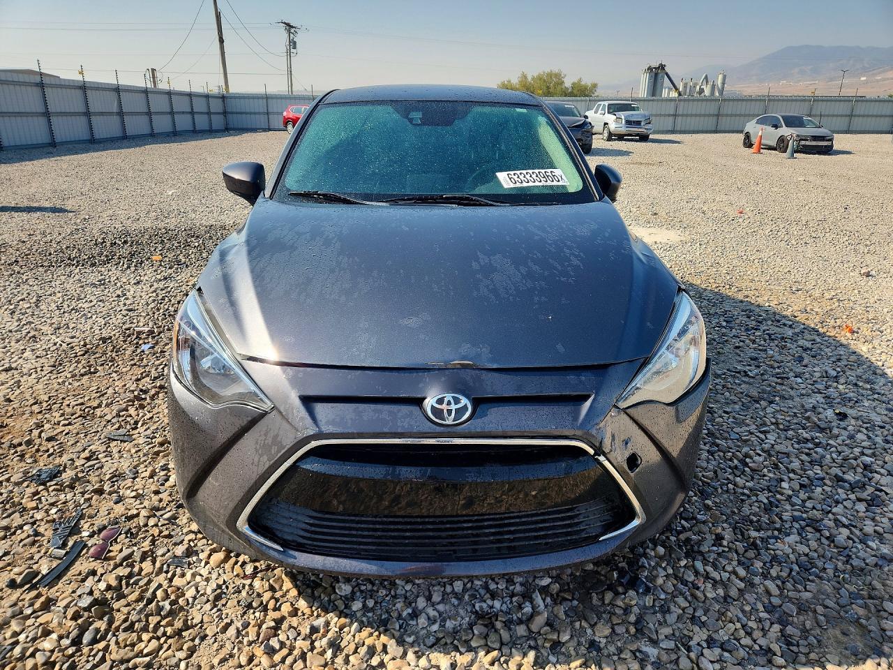 2017 Toyota Yaris Ia Base - Фото 5