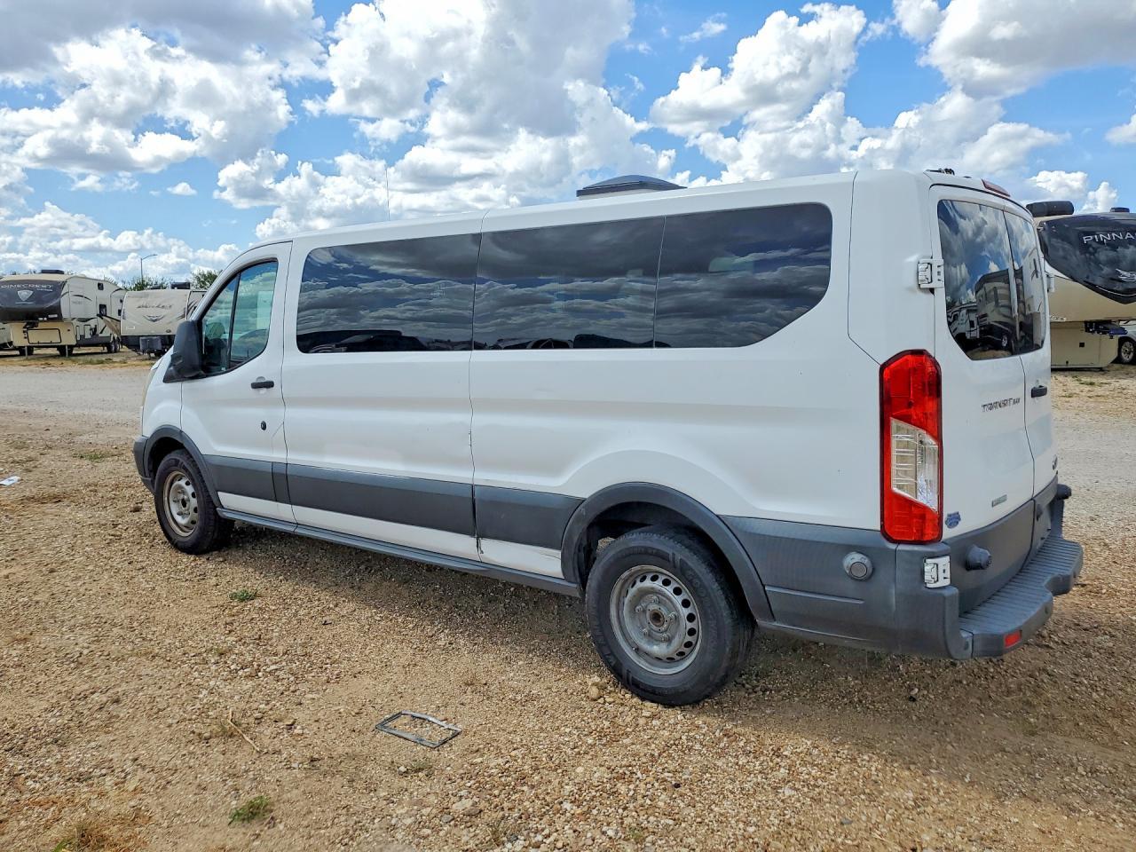2016 Ford T350 Wagon V6 Pass 3.5L Xl Low - Image 2