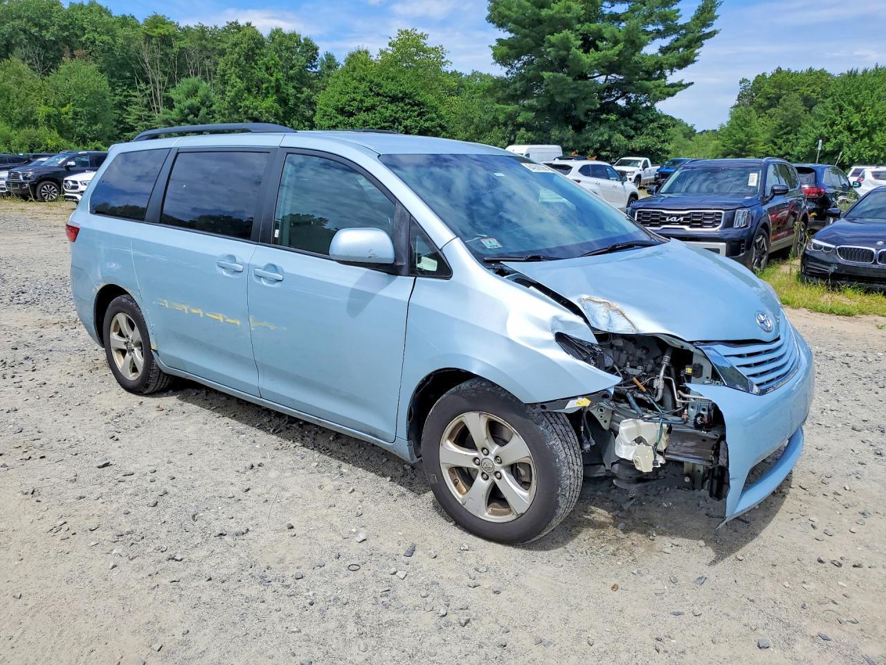 2015 Toyota Sienna Le - Фото 4