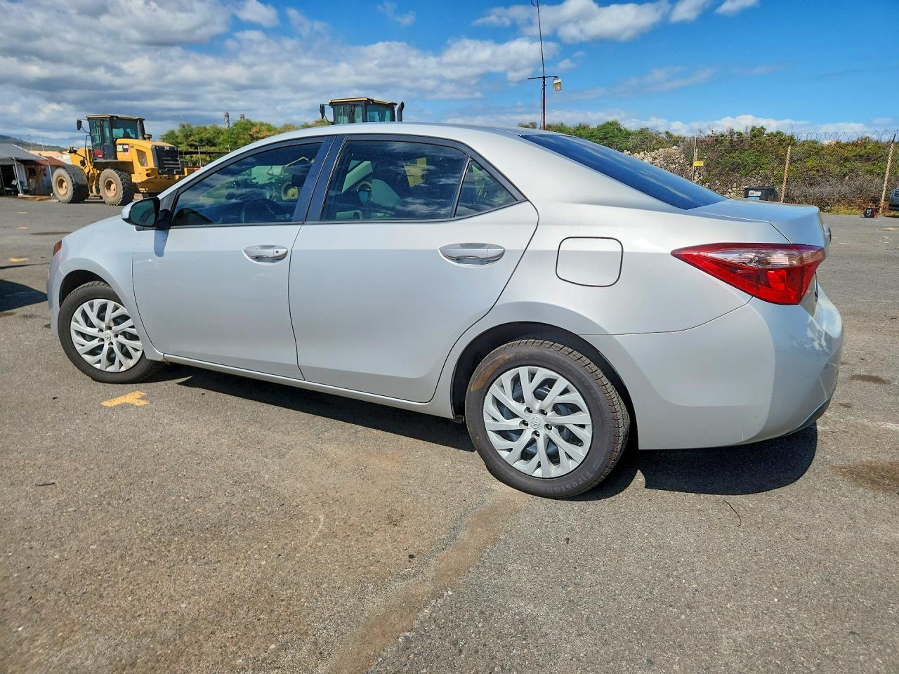 2019 Toyota Corolla L - Фото 2