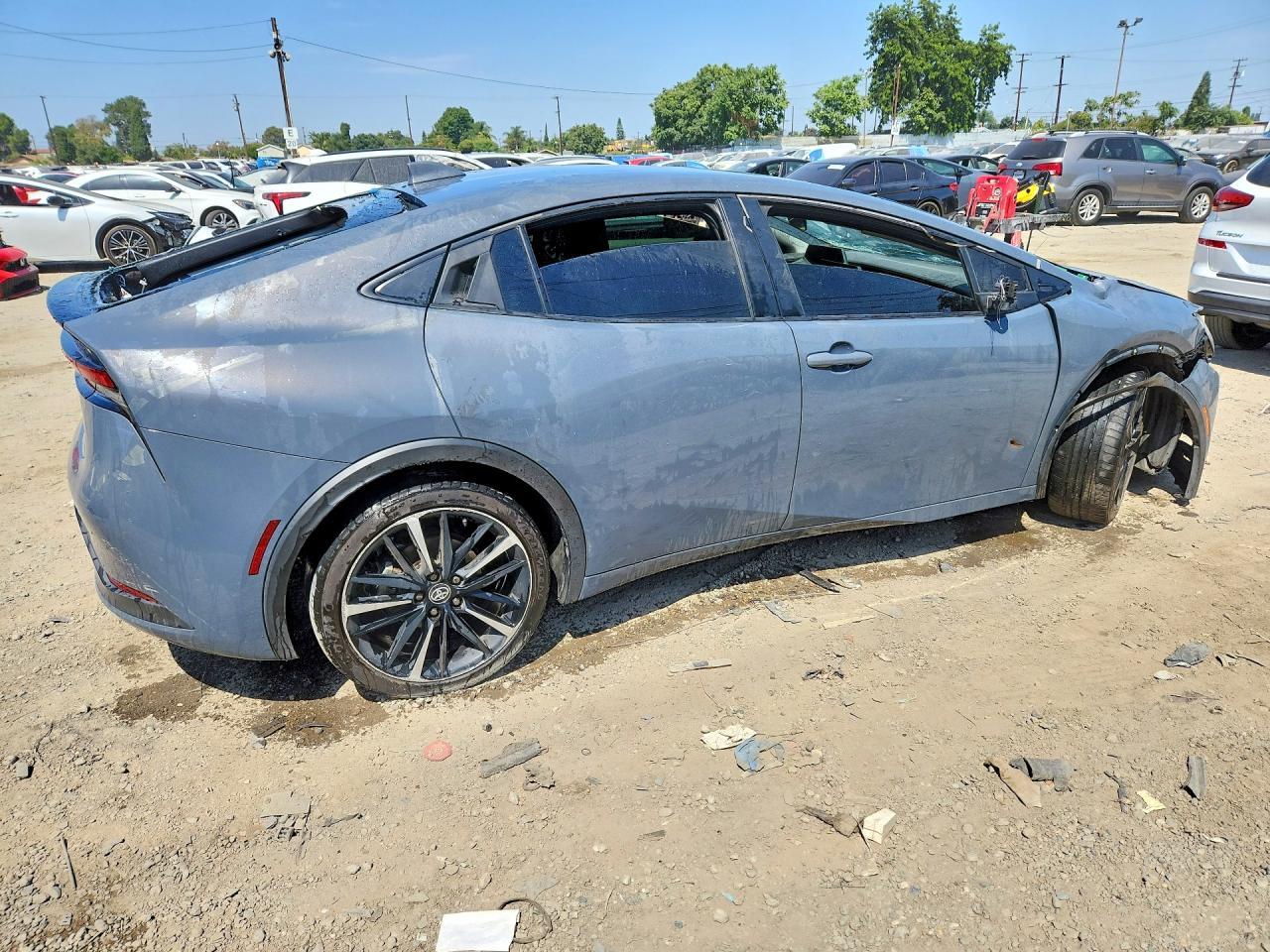 2023 Toyota Prius - Фото 3