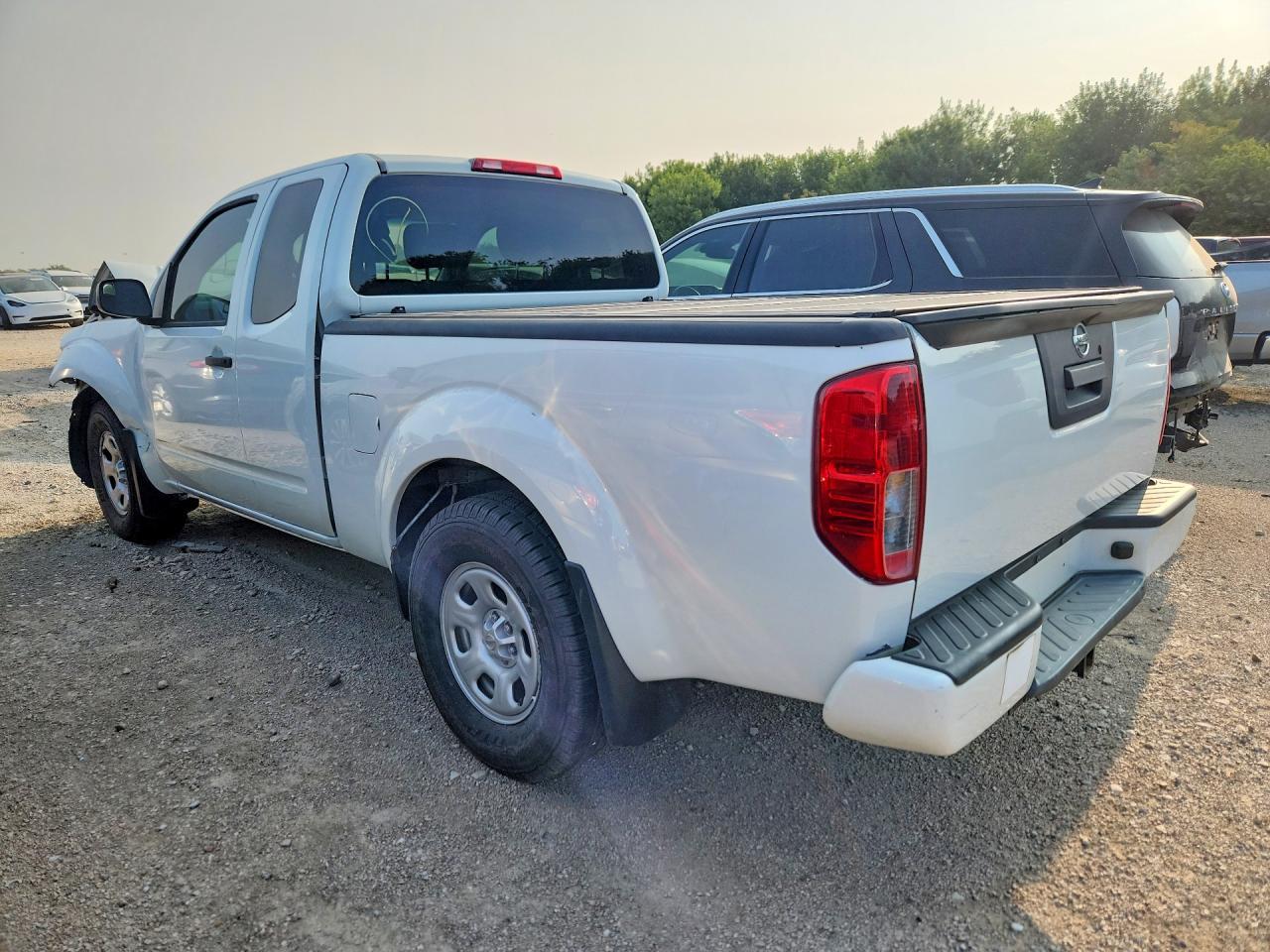2020 Nissan Frontier S - Фото 2