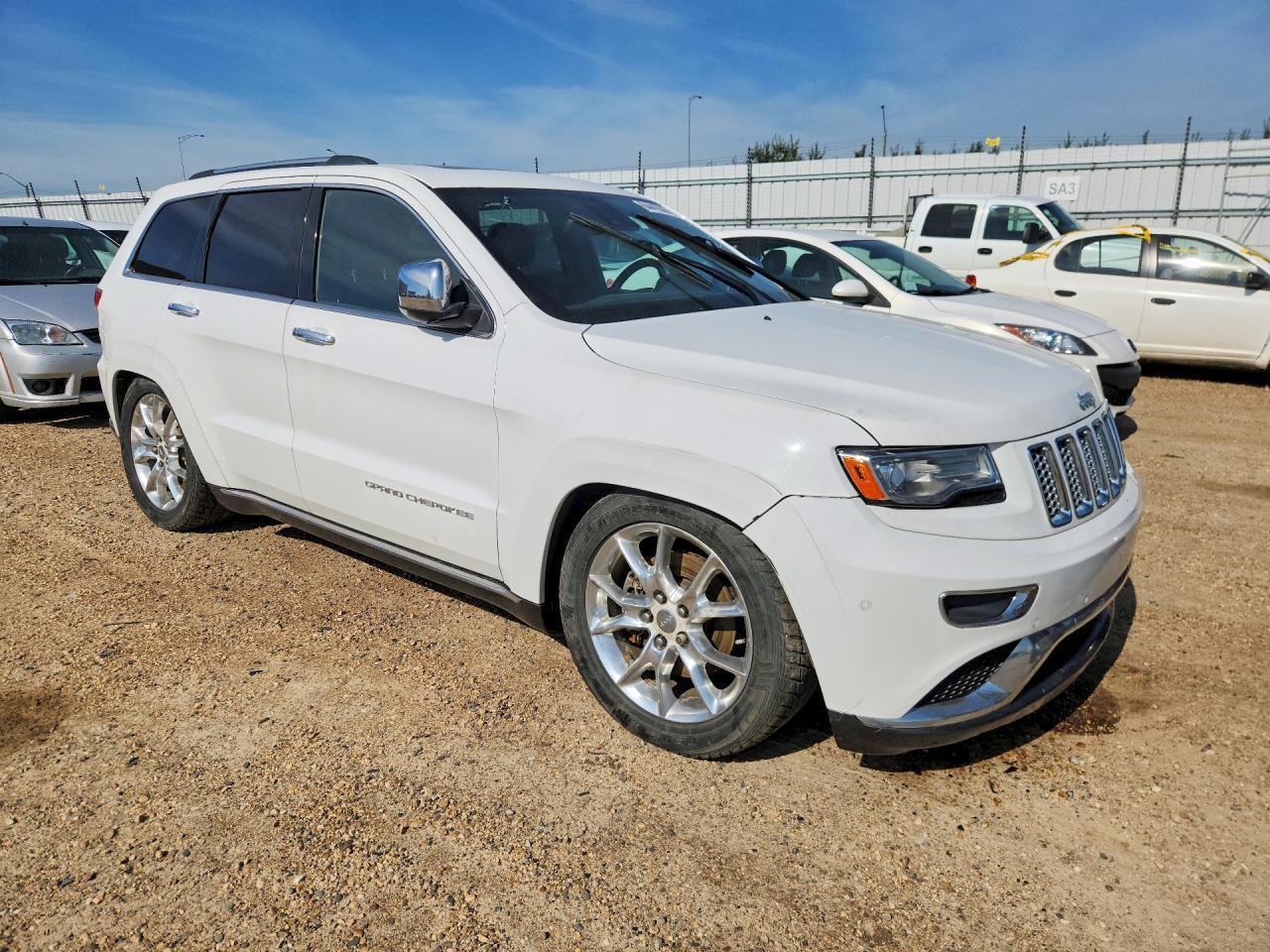 2014 Jeep Grand Cherokee Summit - Image 4