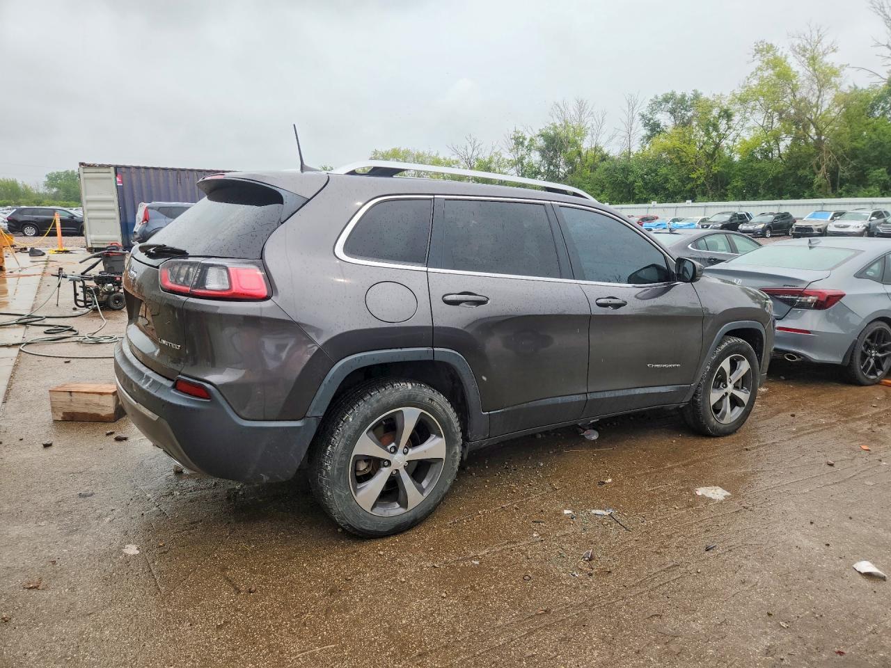 2019 Jeep Cherokee Limited - Image 3