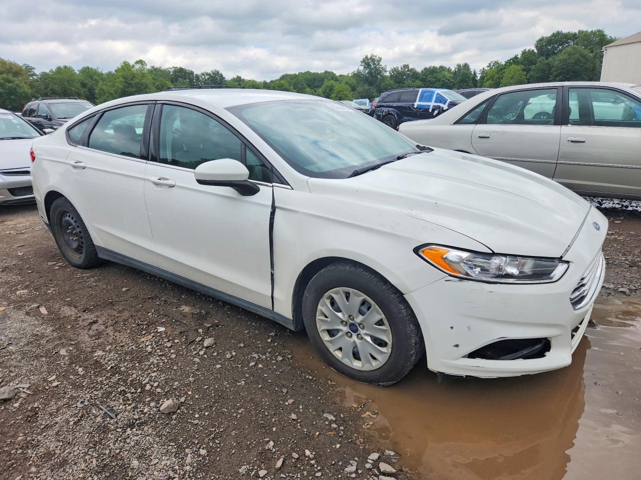 2013 Ford Fusion S - Фото 4