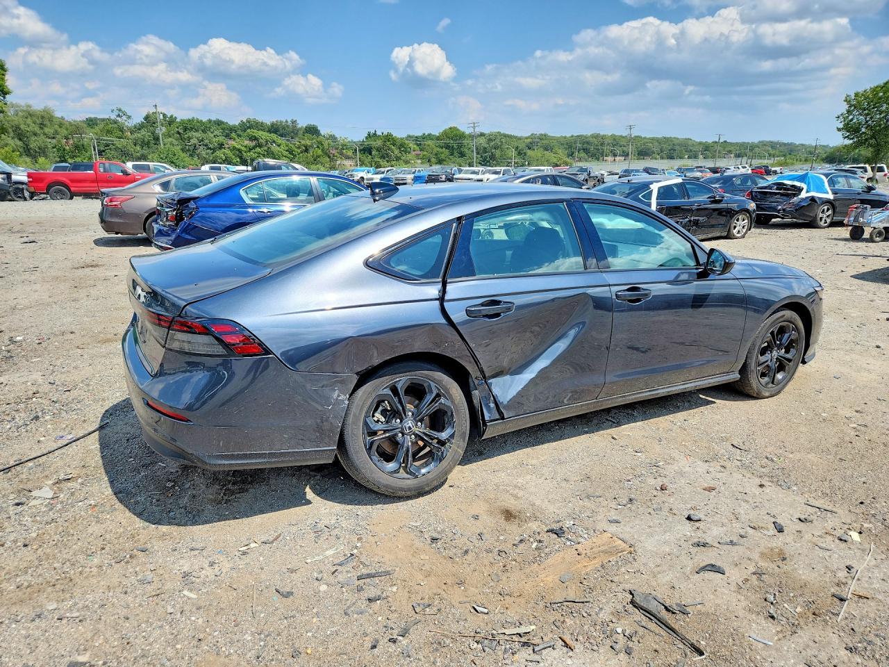 2025 Honda Accord Se - Image 3