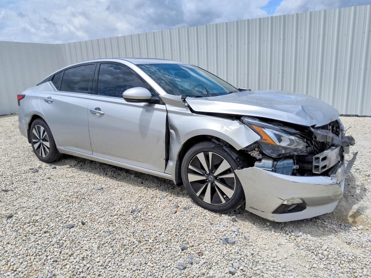 2019 Nissan Altima Sv - Фото 4