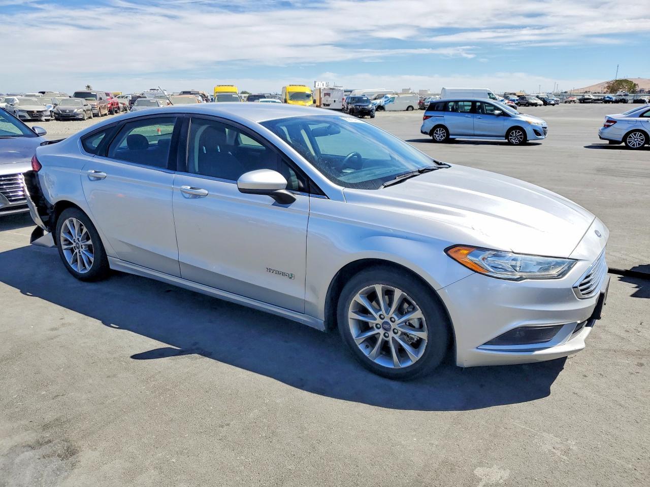 2017 Ford Fusion Se Hybrid - Фото 4