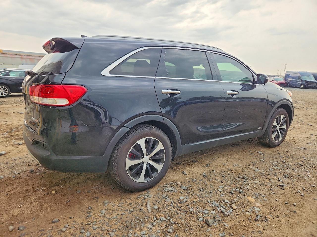 2016 Kia Sorento Ex - Image 3