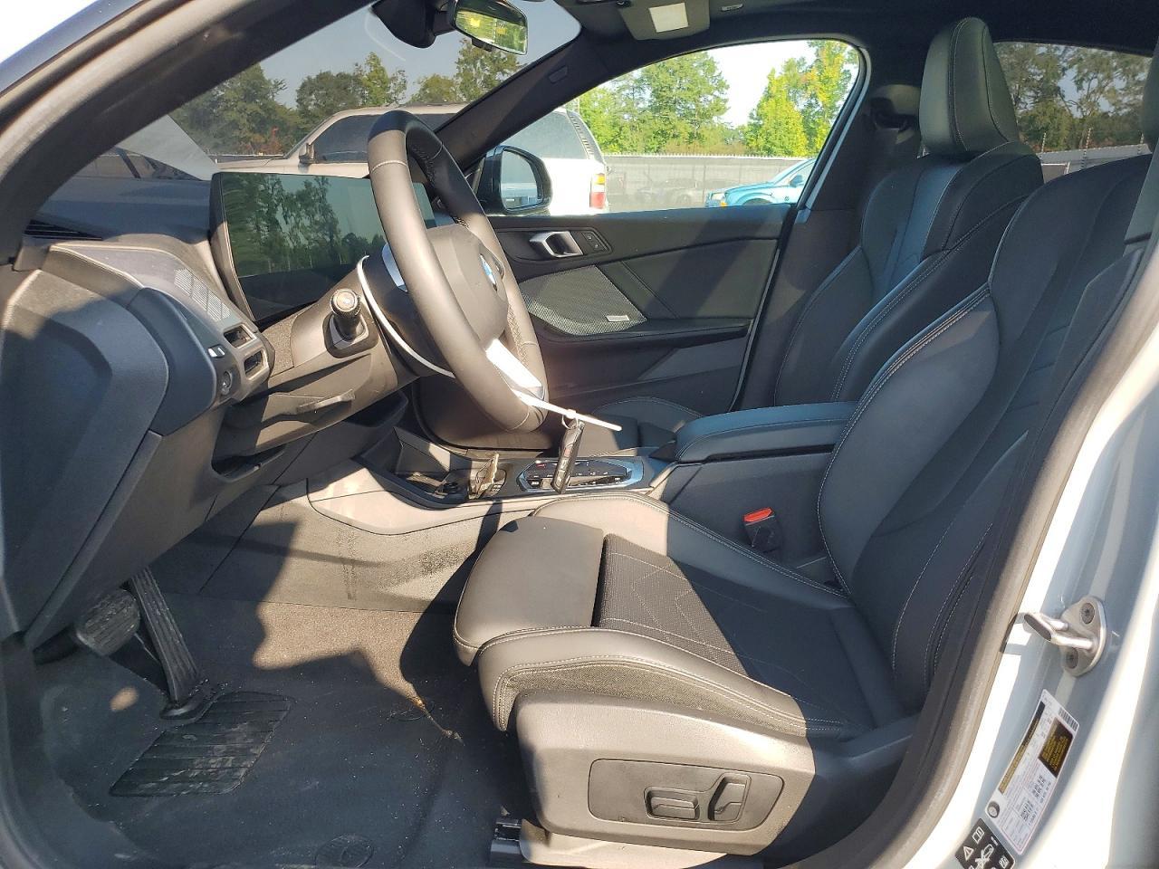 2026 BMW 228Xi - Фото 7
