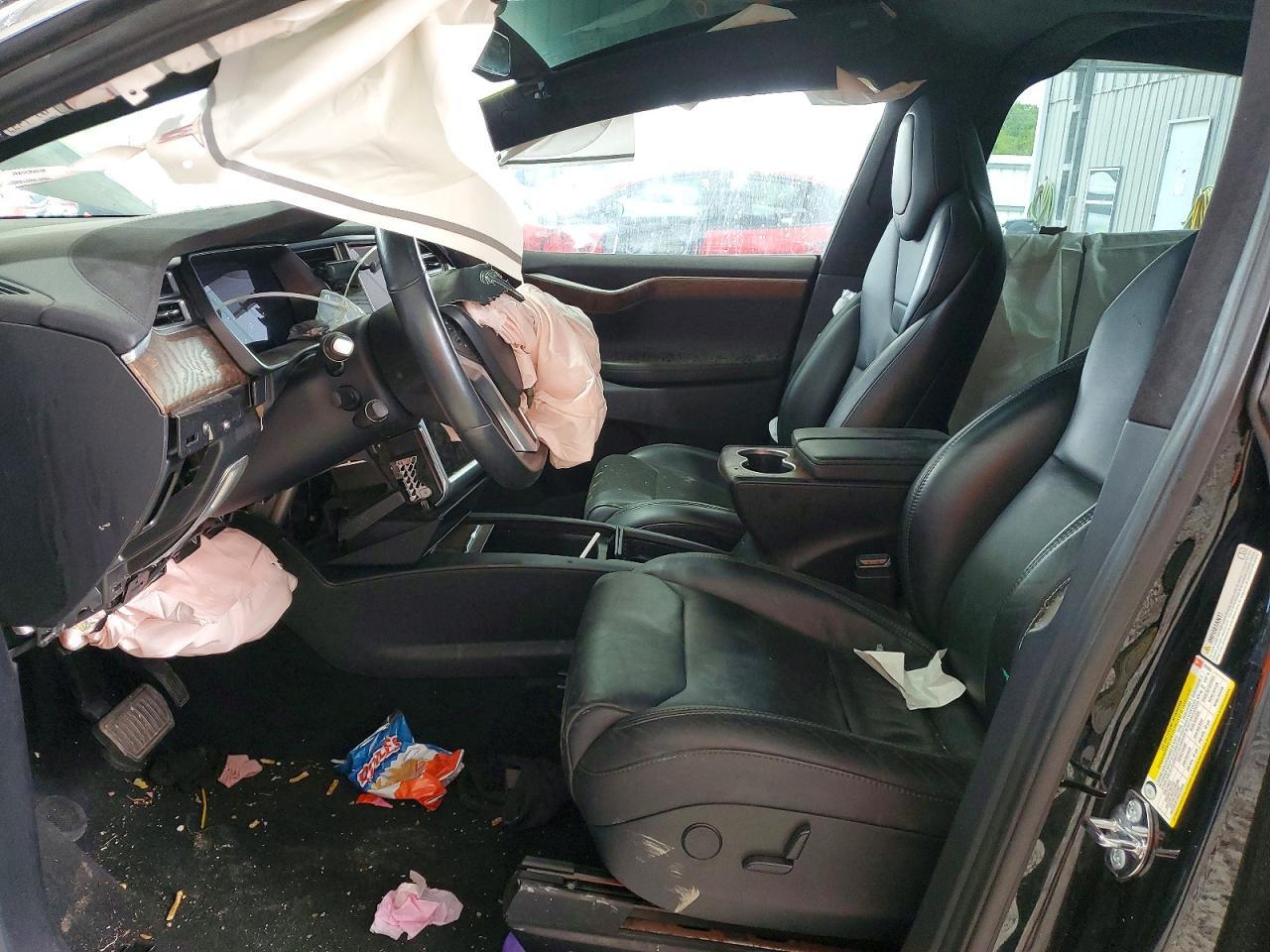 2017 Tesla Model X - Фото 7